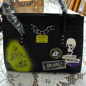 NWT loungefly Disney park’s Haunted Mansion bag